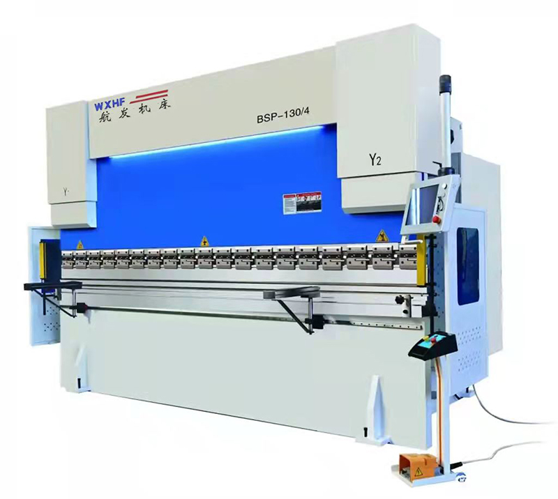1650224834513861.jpg 雙伺服數(shù)控折彎機(jī)WE67K-130T4000.jpg